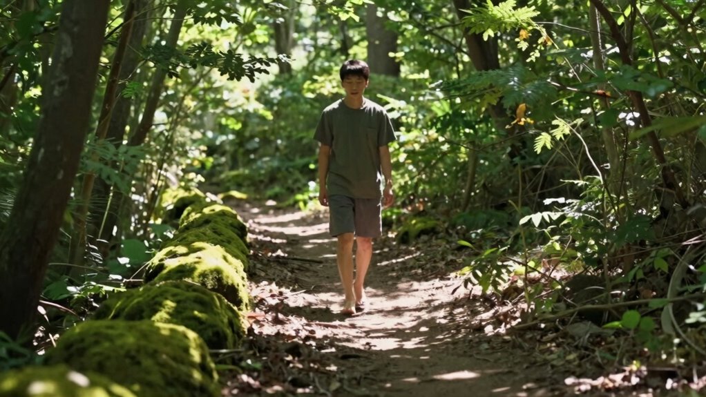 mindful walking enhances awareness